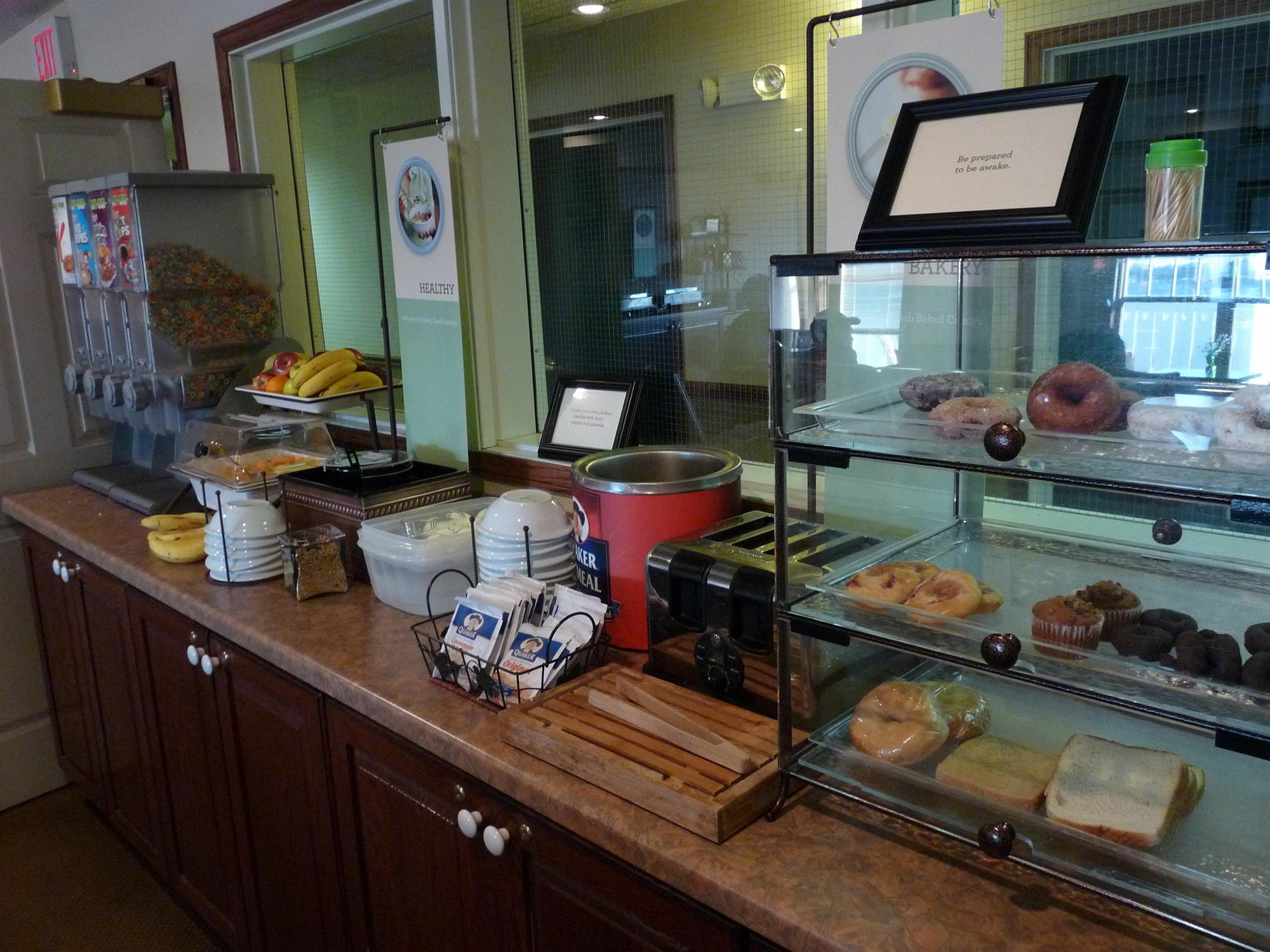 Country Inn & Suites By Radisson, Pella, Ia Buitenkant foto